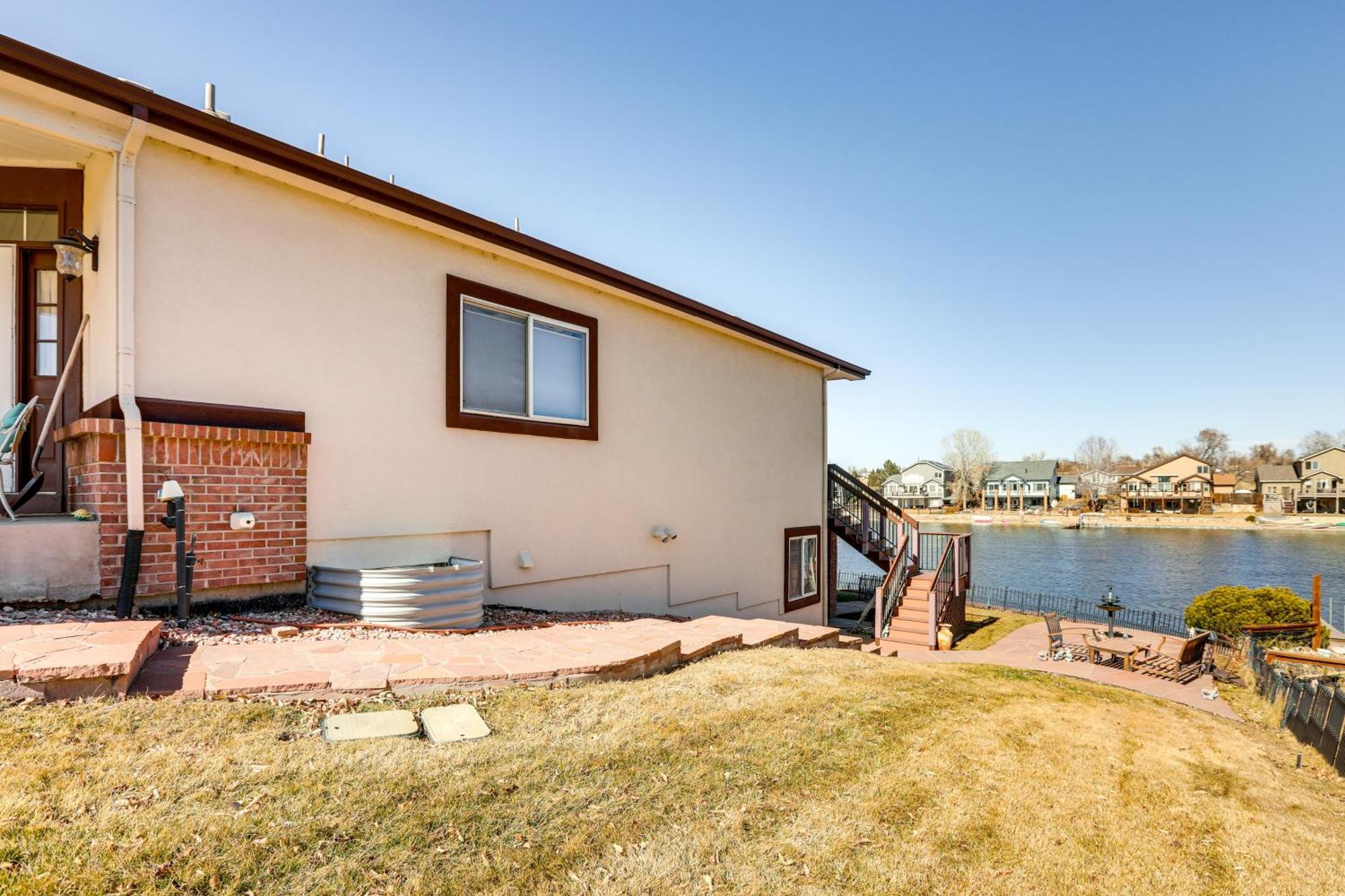 7 Mi To Dtwn Lakefront Gem With Dock! Denver
